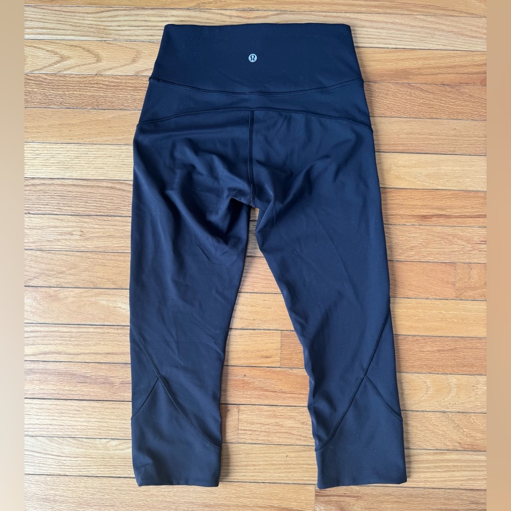 Lululemon crop leggings size 6 black